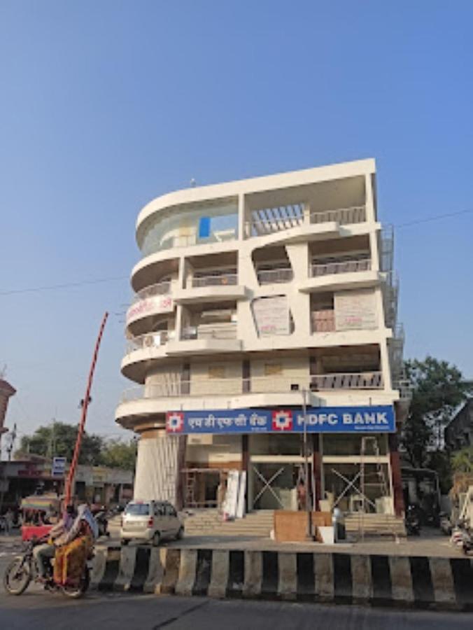 Hotel Vaibhav,Akola Экстерьер фото