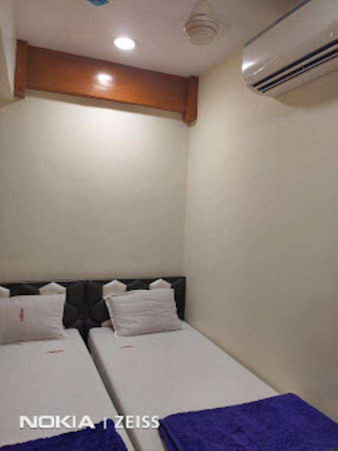 Hotel Vaibhav,Akola Экстерьер фото